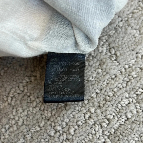 Cremieux Women’s small navy dress - Picture 3 of 5